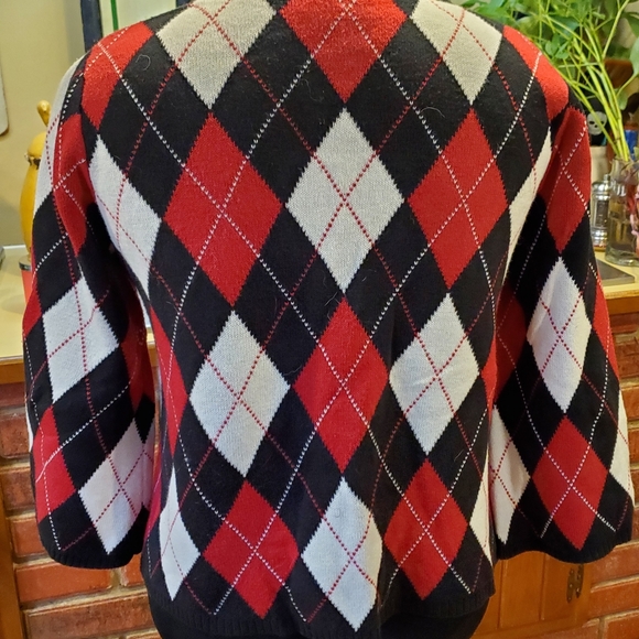 Black and red argyle sweater - Picture 4 of 4